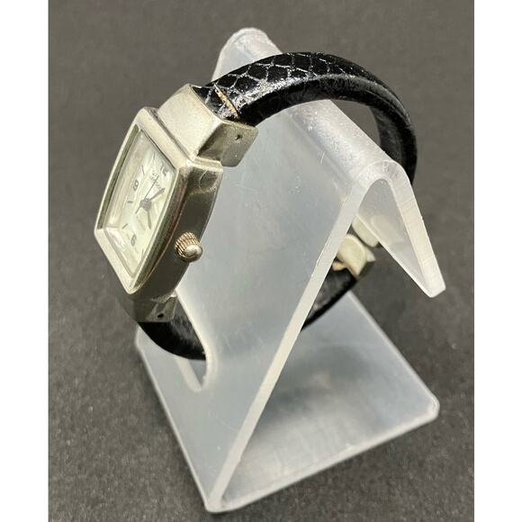 GENEVA *new battery* Silver Tone Cuff Watch Black Womens, Quartz, Leather - Picture 3 of 8